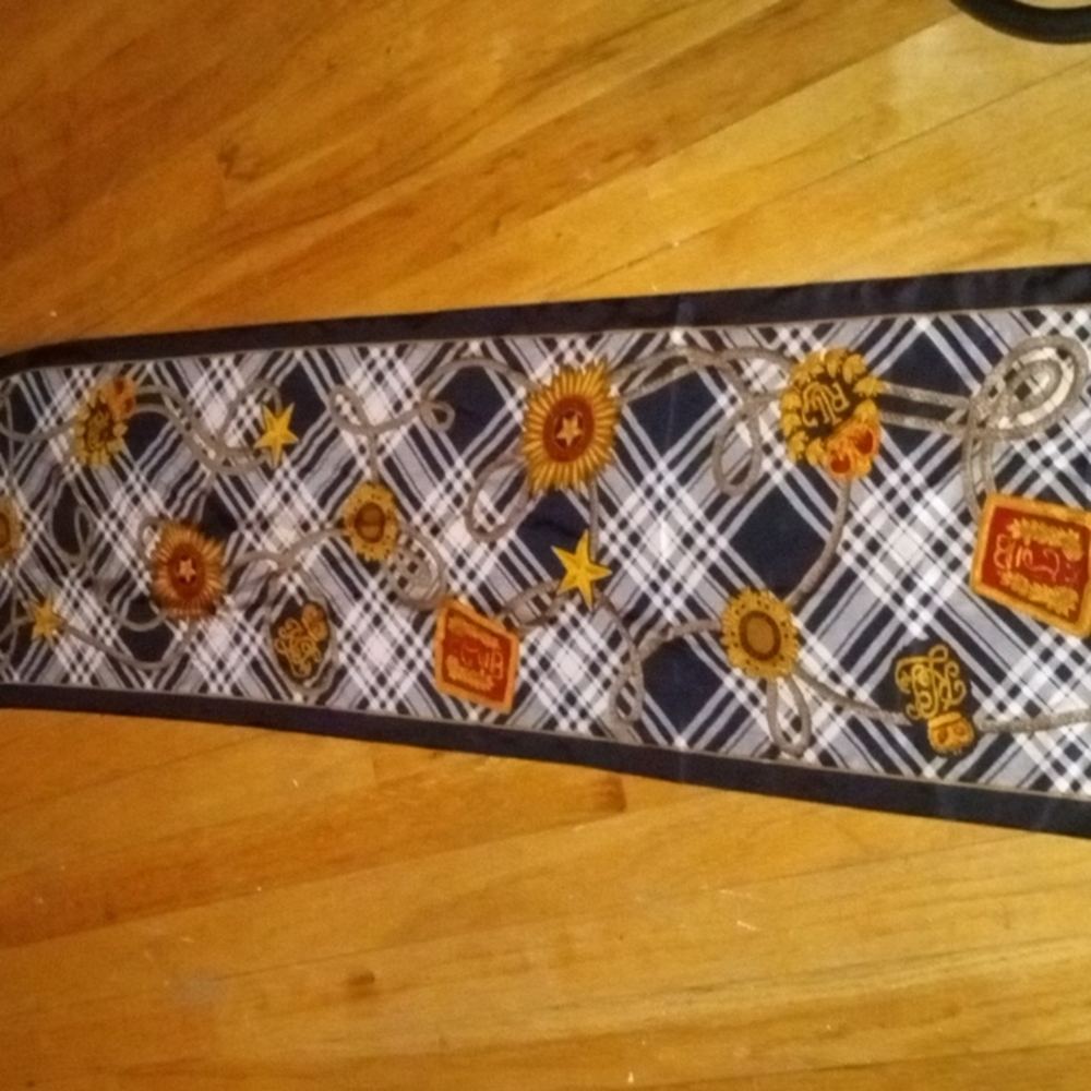 Lauren Ralph Lauren Scarf - Picture 3 of 4